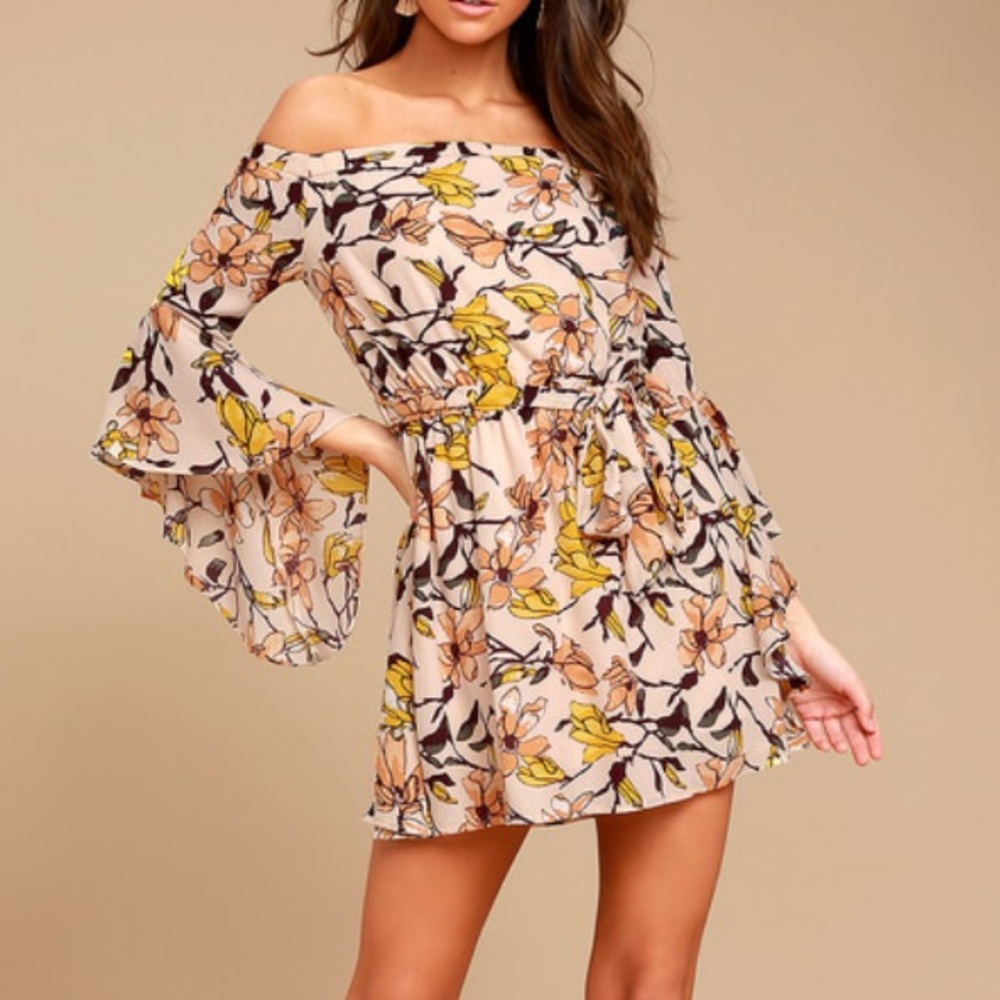 Blushing Blooms Blush Floral Off-the-shoulder - Picture 2 of 2